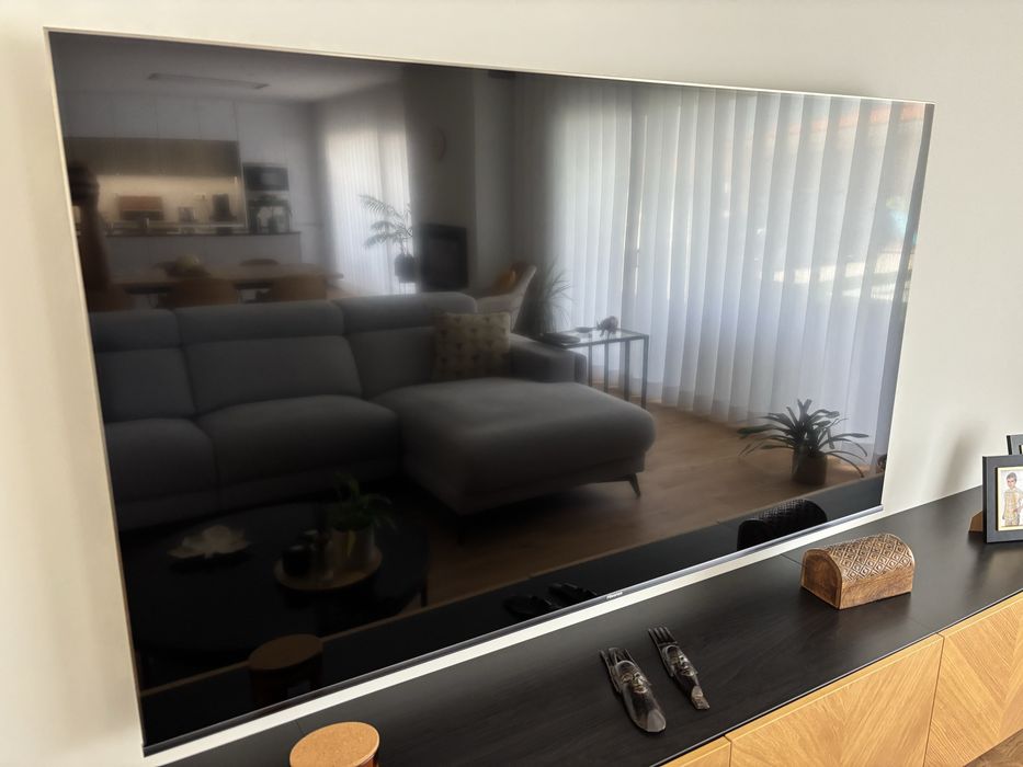 Hisense 75” Avariada