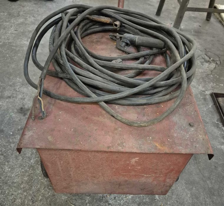 Solidna Polska Spawarka prostownik Bester SPB 400 Waga 230kg