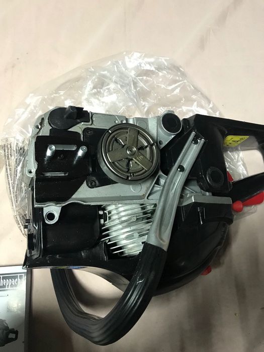 Продам бензопилу Scheppach СSH 46