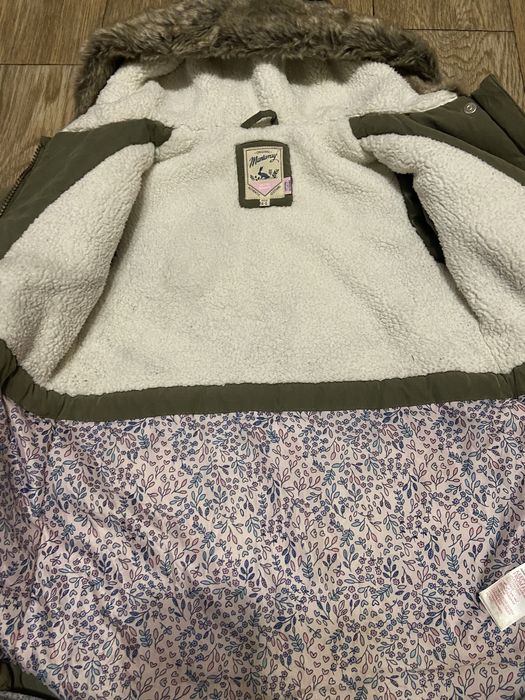 Тепла куртка на дівчинку 4-5 років