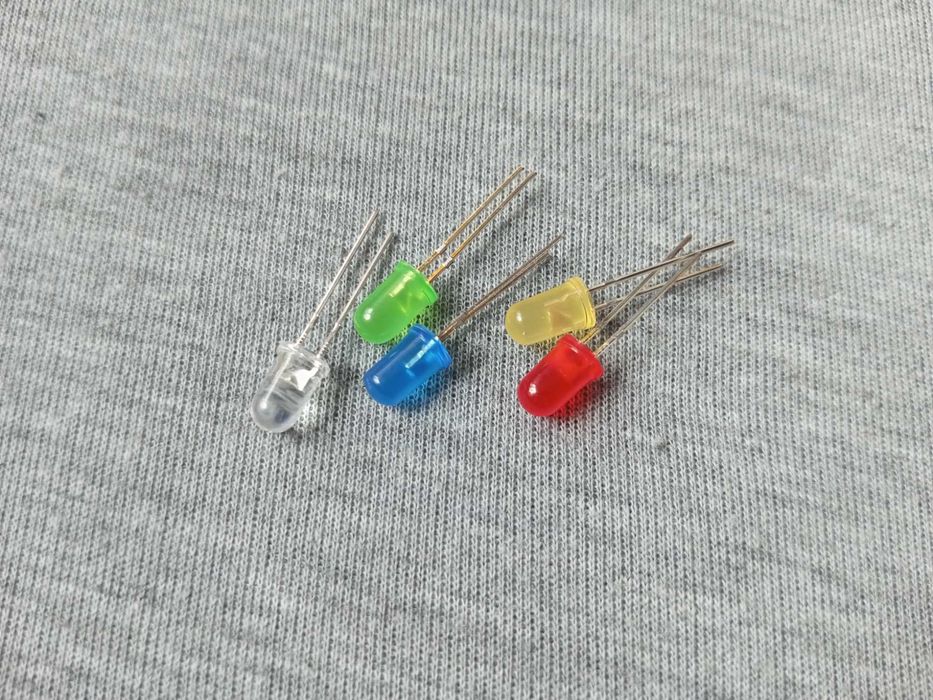 Светодиод для авто не мерцающий и мерцающий 12ти вольтовый