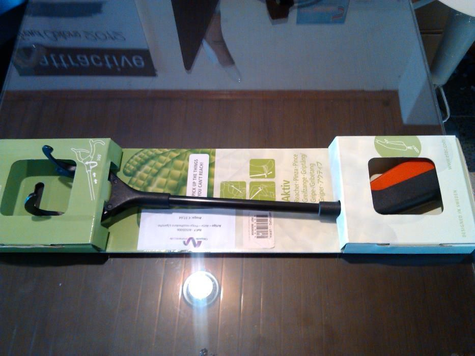 Pinça Recolhedora Com Gancho - ajuda de vida diária - novo