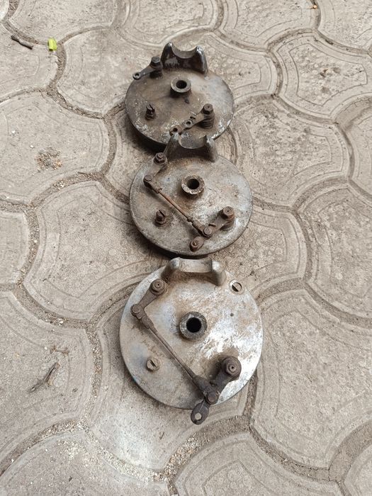 Продам амортизаторы на мт Днепр цена за все три