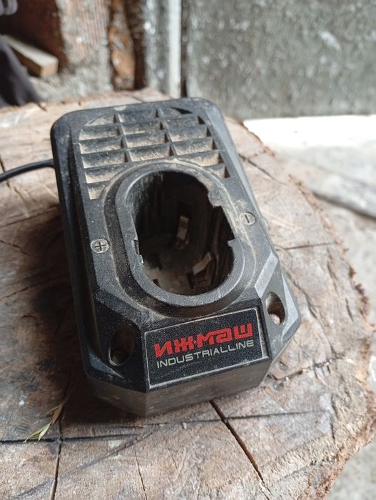 Зарядка для шоруповерта Иж маш