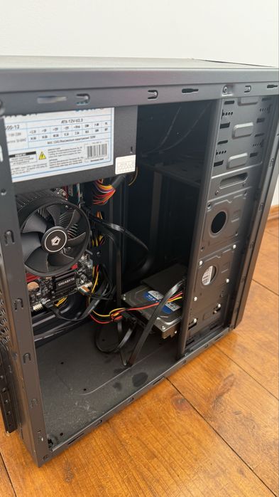 Компʼютер 2x3.7 ГГц, системний блок, Gigabyte,ssd 100gb