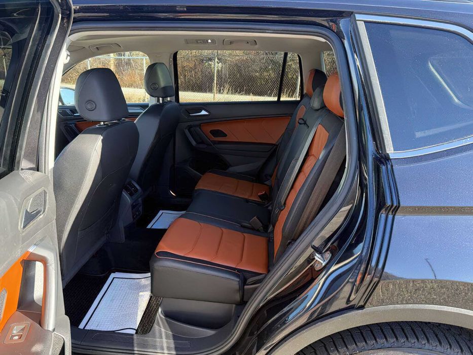 Volkswagen Tiguan      2019