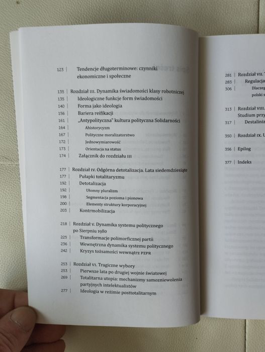 Staniszkis samoograniczająca się rewolucja