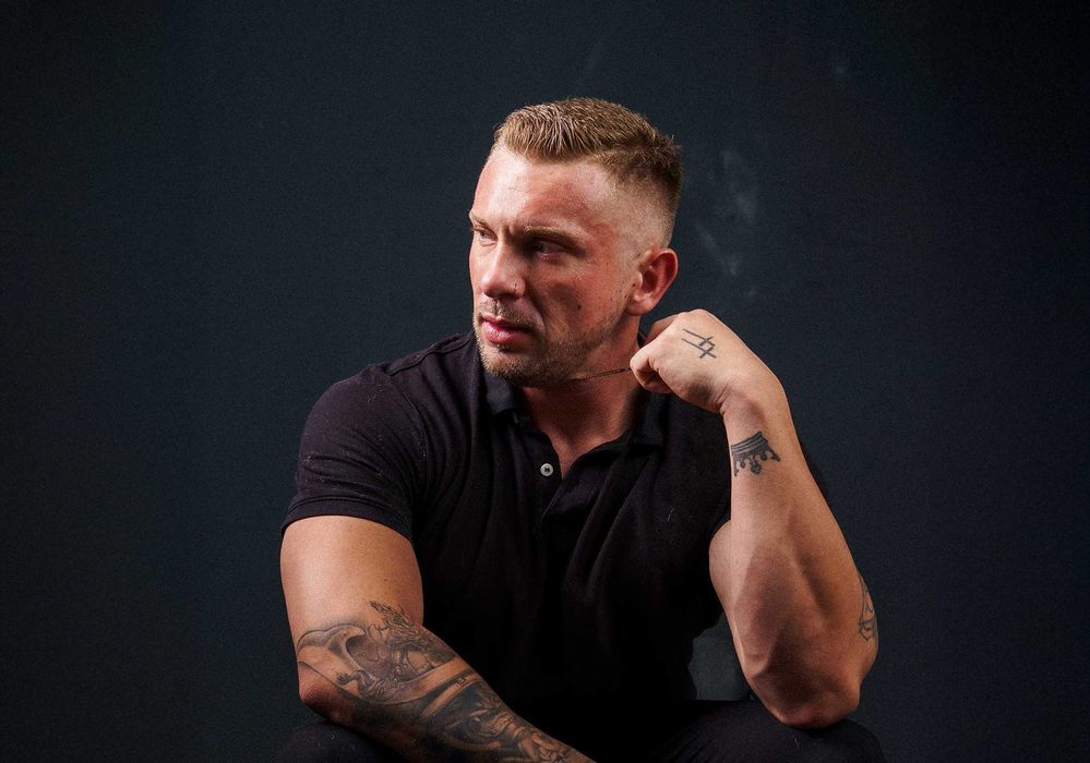 Fotograf portretowy dla mężczyzn | Sesja dla singla | Tinder Badoo