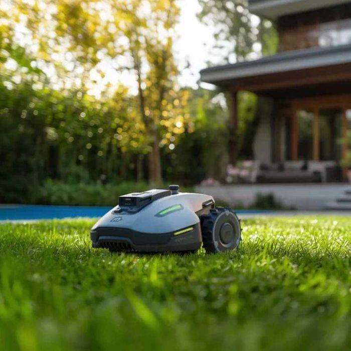 Robot koszący Mammotion YUKA Mini 500 Mini UltraSense AI Vision i RTK