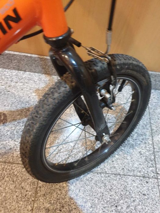 Bicicleta btt criança  impecável