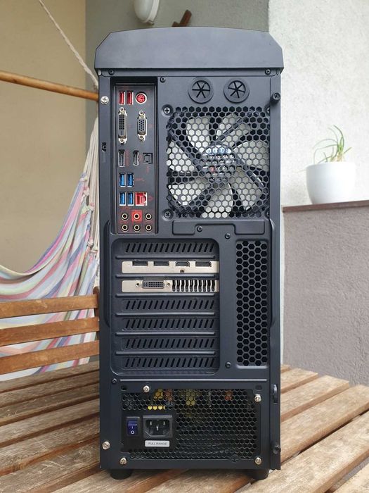 Komputer do gier i7-4771 | GTX 960 | RAM 16 GB | SSD 512 GB | HDD 1 TB