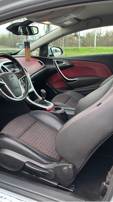 Opel Astra J GTC 1.4 Turbo S&S LPG