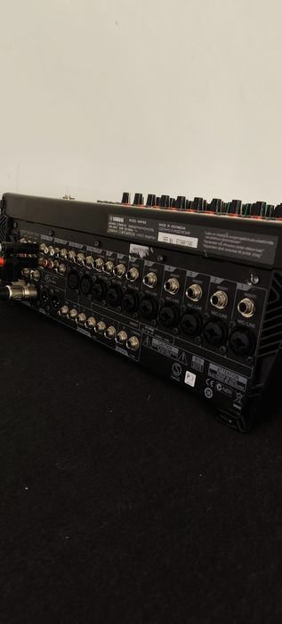 Yamaha MGP16X - Mesa de som