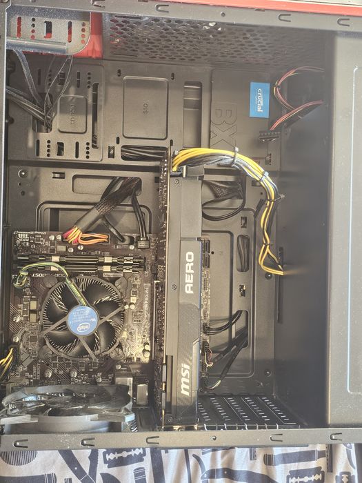 I5 8400 / 16GB RAM / 512 GB SSD /GTX 1070 OC