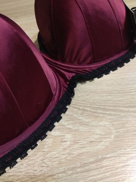 Lepel London Burgund Biustonosz