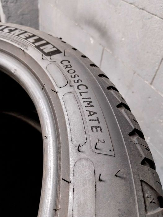 Шини бу 235/45 R18 Michelin CrossClimate 2 Пара