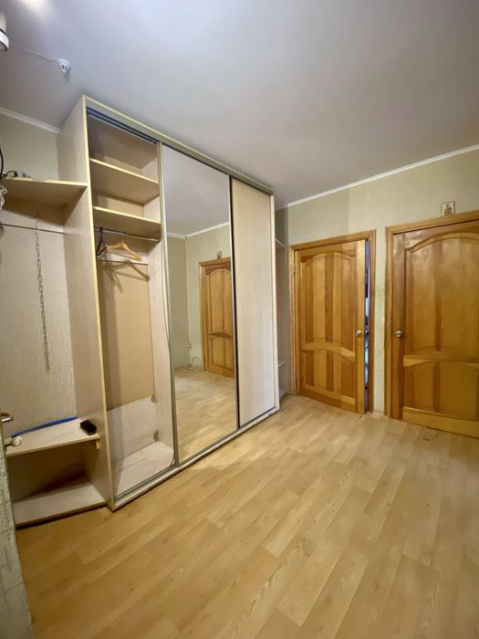 2к каартира гарний ремонт вул Закревського р-н Фестивальний