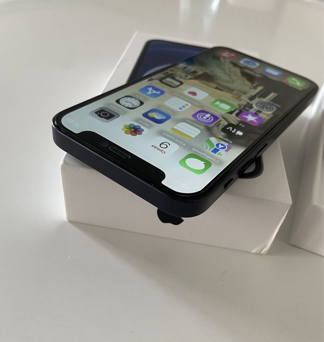 iPhone 12 black neverlock