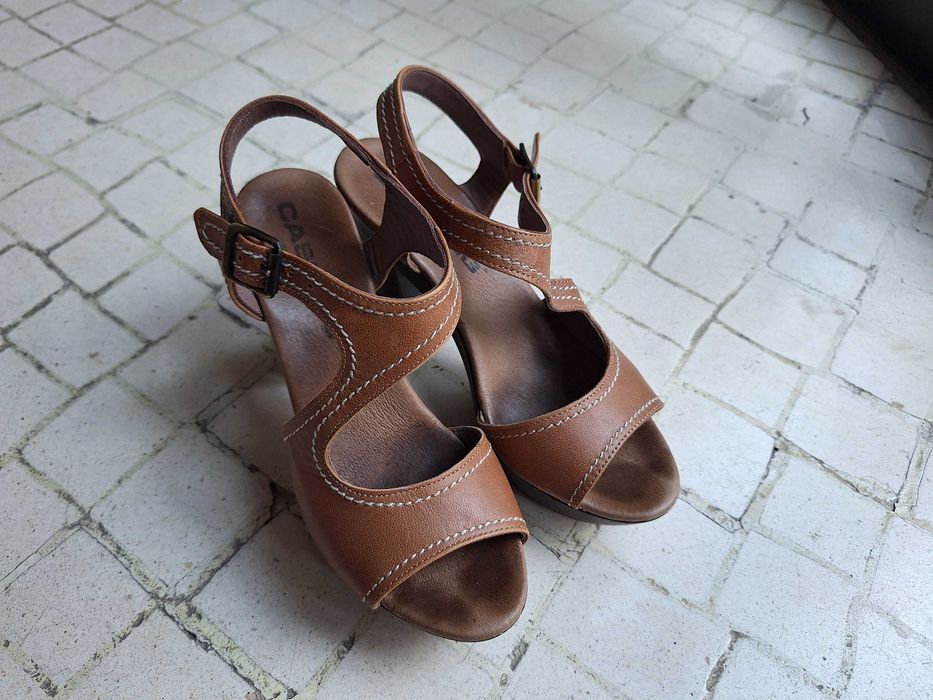 Sandálias Pele Castanhas Camel