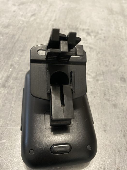 Uchwyt do samochodu na kratki