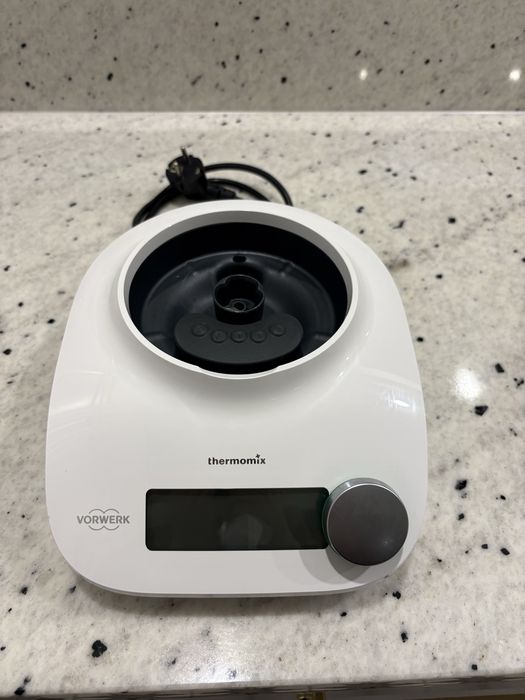 Stacja Thermomix Friend – stan idealny, użyta tylko 2 razy