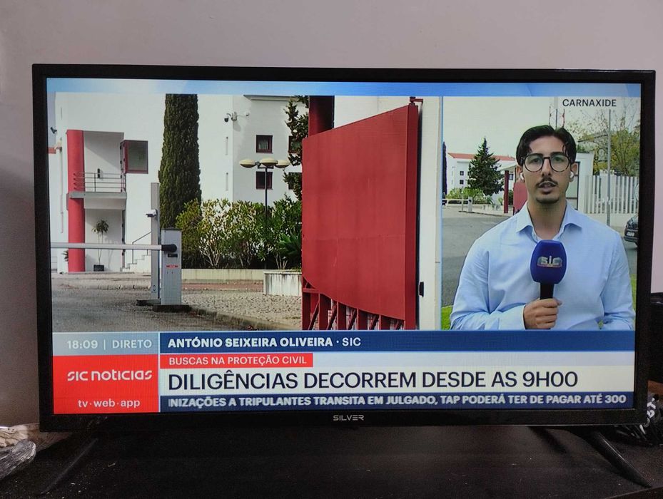 Tv lcd Silver 32 polegadas