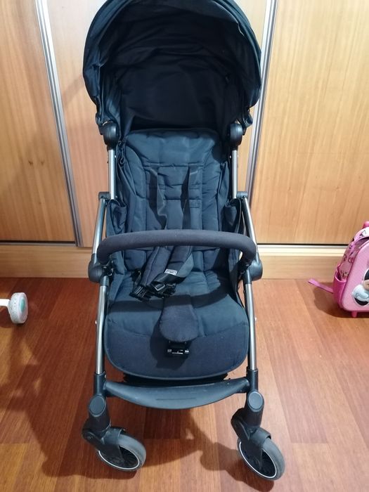 Carrinho dobrável CHICCO cheerio black