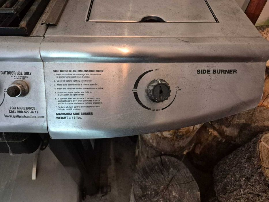 Grill Gazowy używany firmy Charmglow z USA