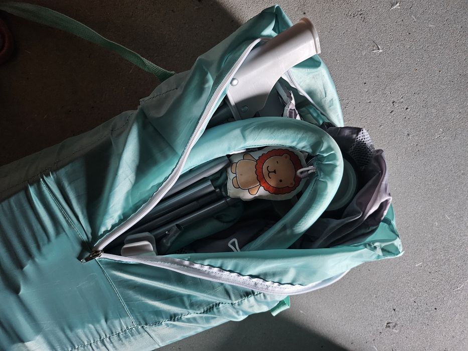 Łóżeczko turystyczne z przewijakiem