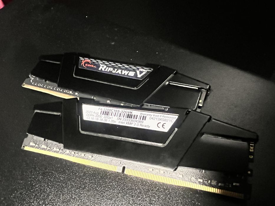 2 dimms Ram 32gb x 2  64 gb de ram Ddr4