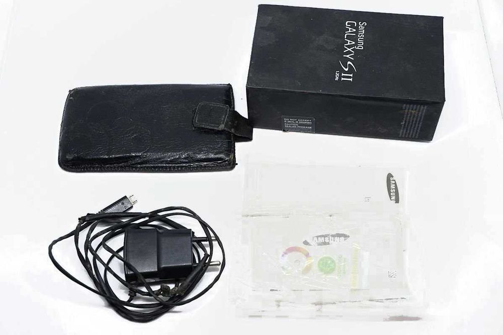 Telefon smartfon Samsung Galaxy S II uszkodzony