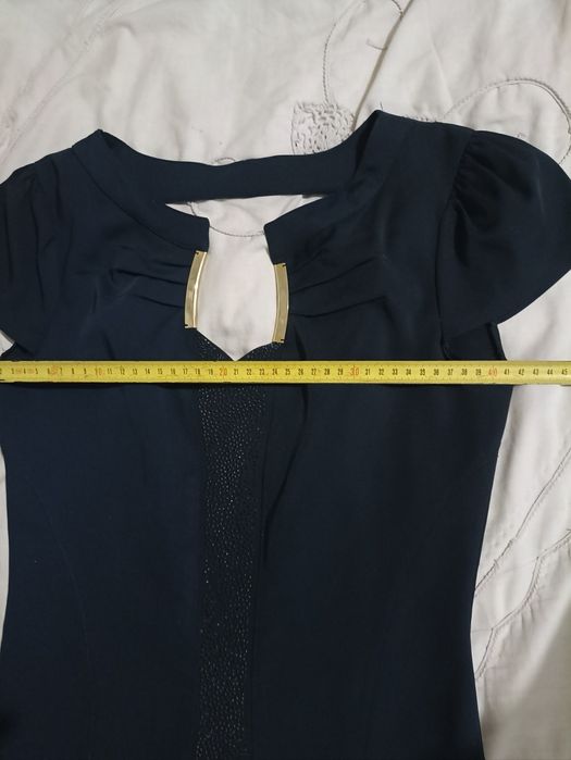 Красивое женское платье