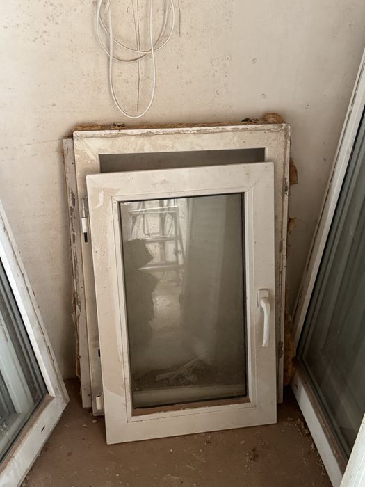 Пластікові двері/вікна б/у