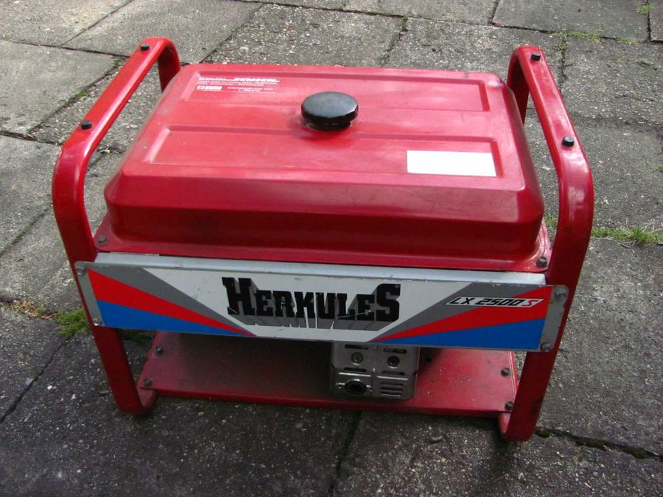 Agregat prądotwórczy Hercules - napięcie 220V - moc 2,2kVA - pełnosprawny - odbiór osobisty