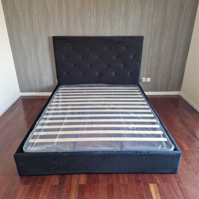 Camas De Casal Estofadas Top de Gama 190x140m Estrado Incluído 199€ !!