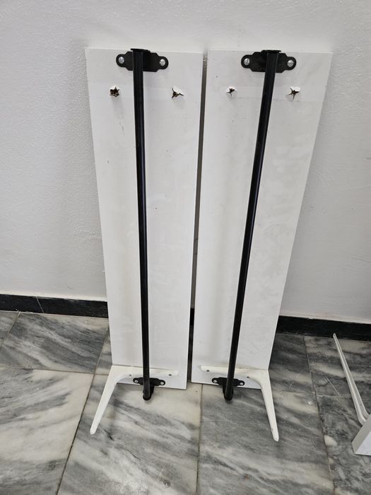 Várias Prateleiras Ikea BERGSHULT