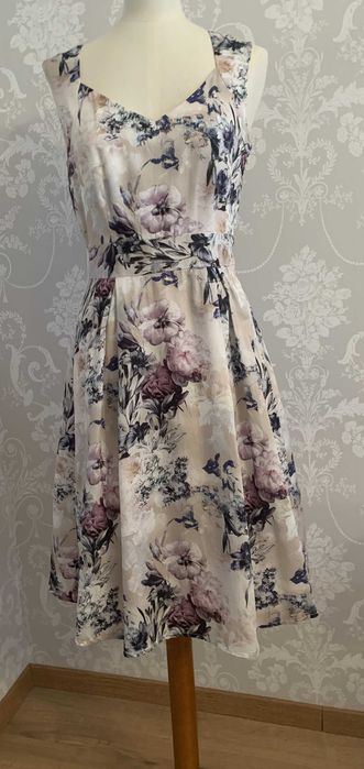 Повсякденна сукня в квіти Laura Ashley, розмір 42/44