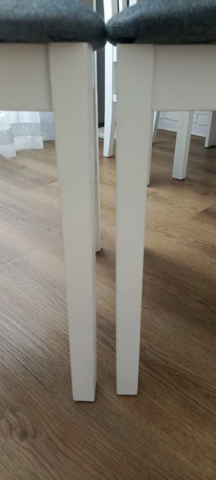 Krzesła drewniane biało/szare