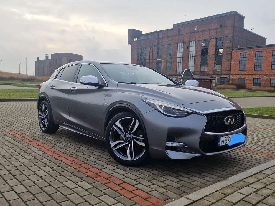 Infiniti Q30 Infiniti Q30S 2.2D AWD