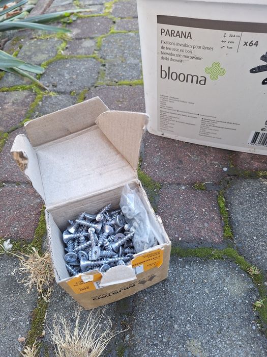 3x zestaw niewidoczne mocowanie deski drewna Blooma Castorama