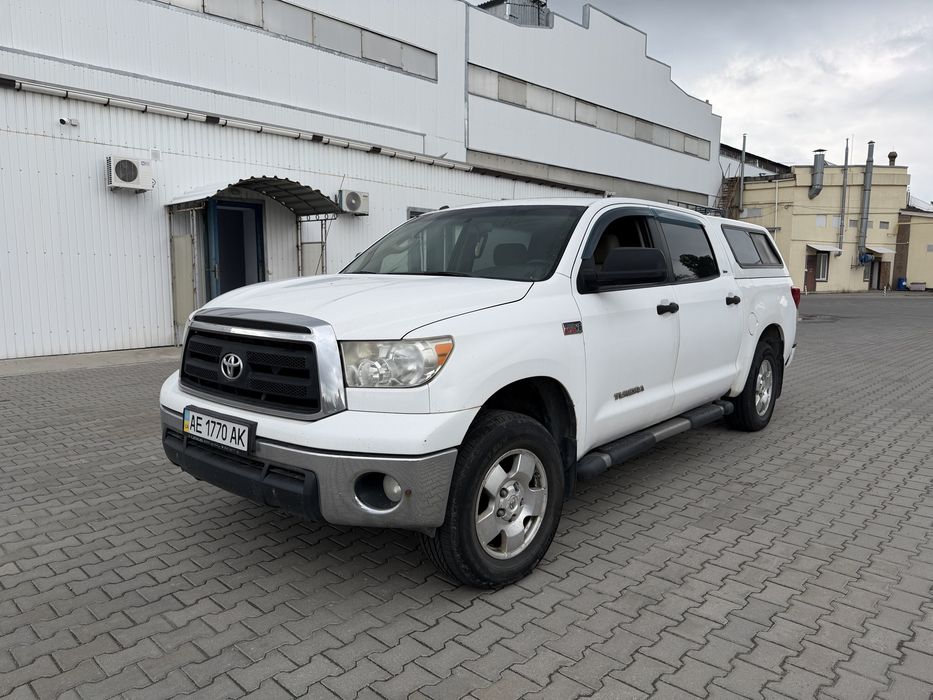 Toyota Tundra.