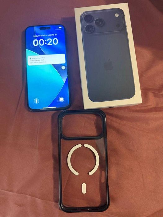 Telemóvel iPhone Pro Max 17