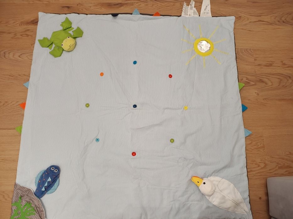 Mata do zabawy dla niemowląt Ikea i Chicco