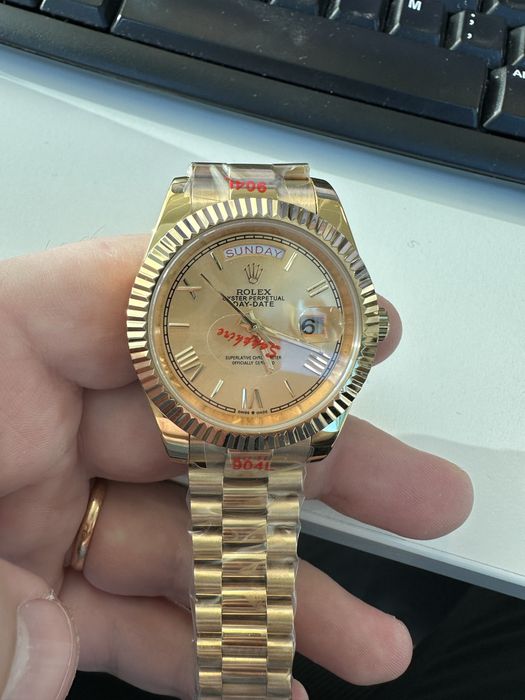 Rolex Day-Date 40mm Dourado com mostrador Dourado