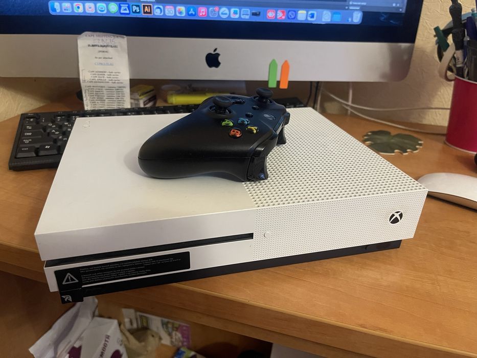 Xbox one s в идеальном состоянии