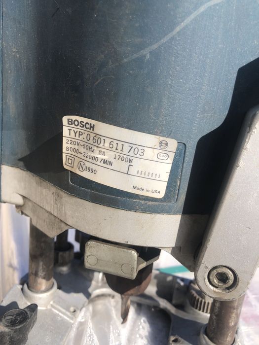 Tupia bosch modelo gof 1700W