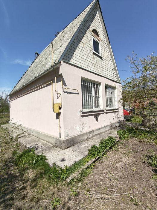 Продаж дачі з газом, поблизу ліс.