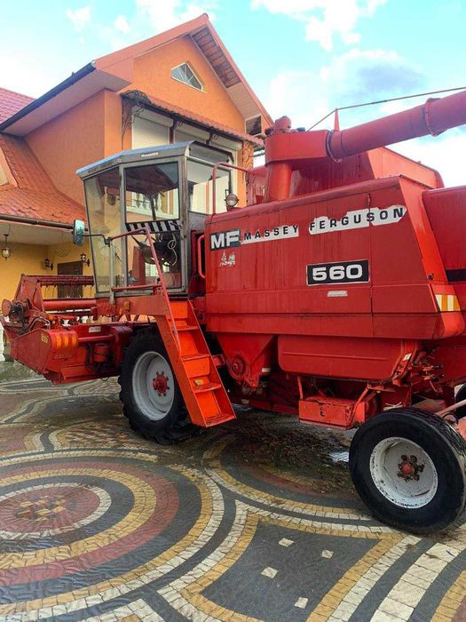Massey Ferguson 560