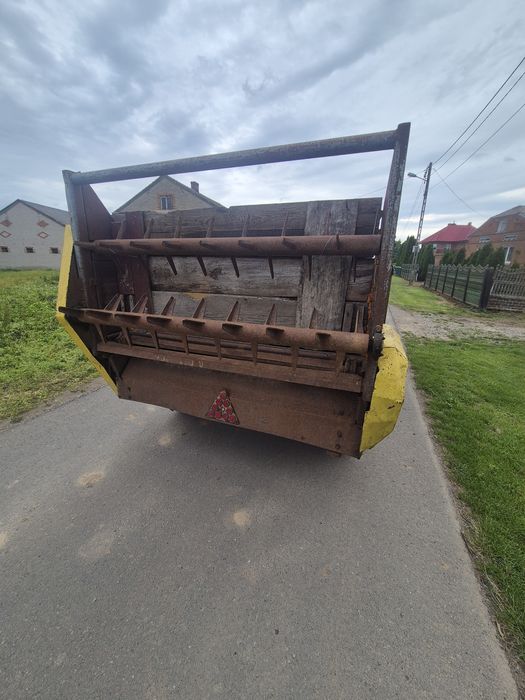 Rozrzutnik obornika dwuosiowy czarna białostocka 4T