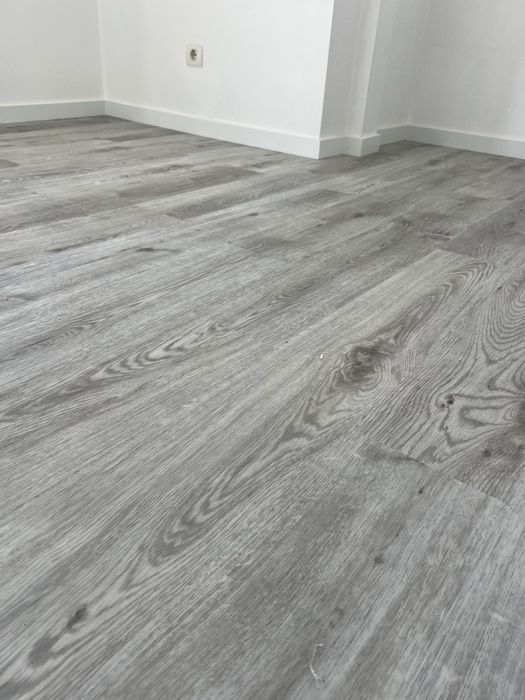 Vendo chao flutuante vinil